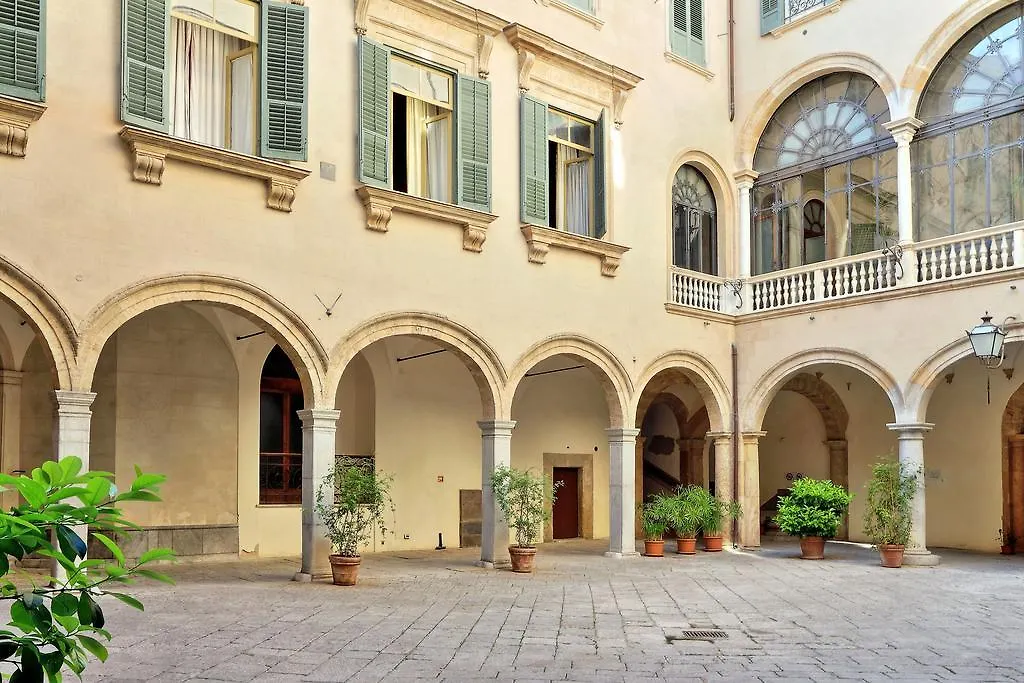 パレルモPalazzo Mazzarinoアパートメント 0*, パレルモ イタリア
