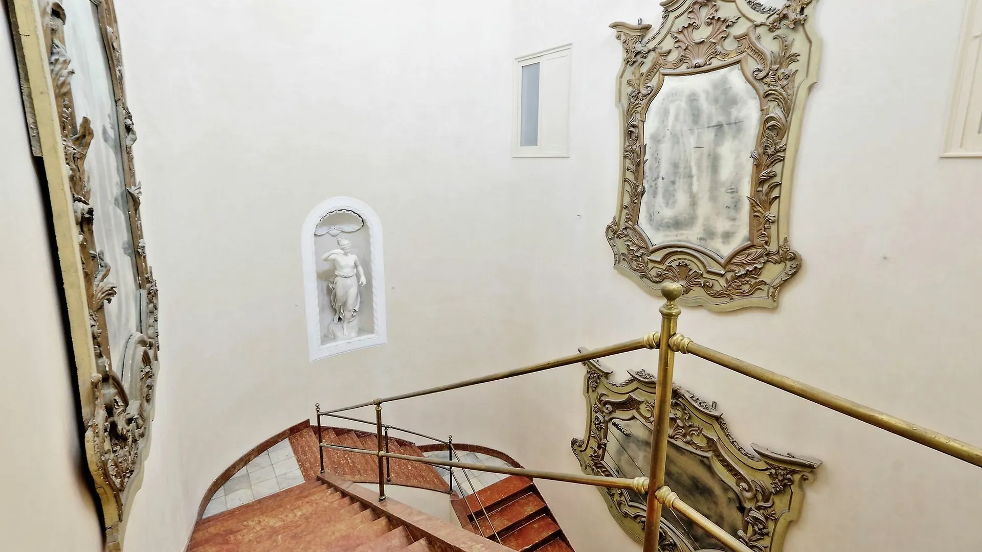 パレルモPalazzo Mazzarinoアパートメント 0*, パレルモ イタリア
