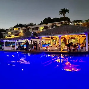 https://studio-les-flamboyants.comcaribbean.com